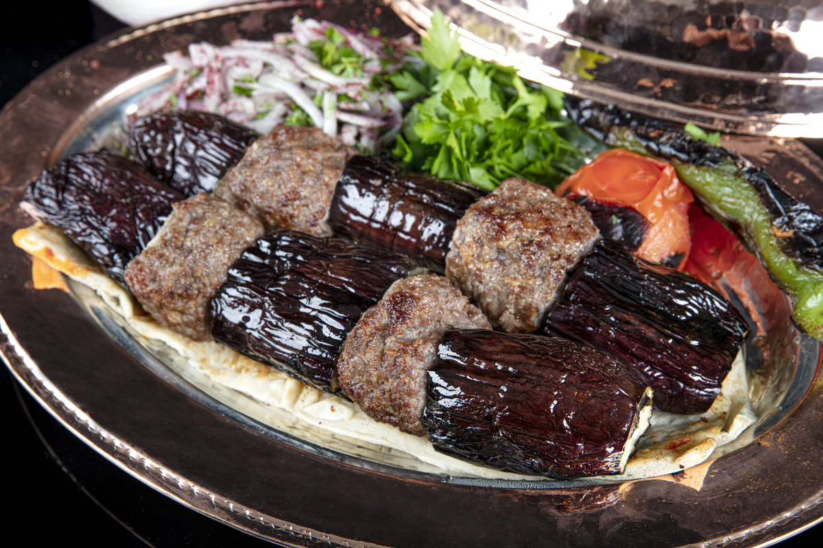 Aubergin Kebabı