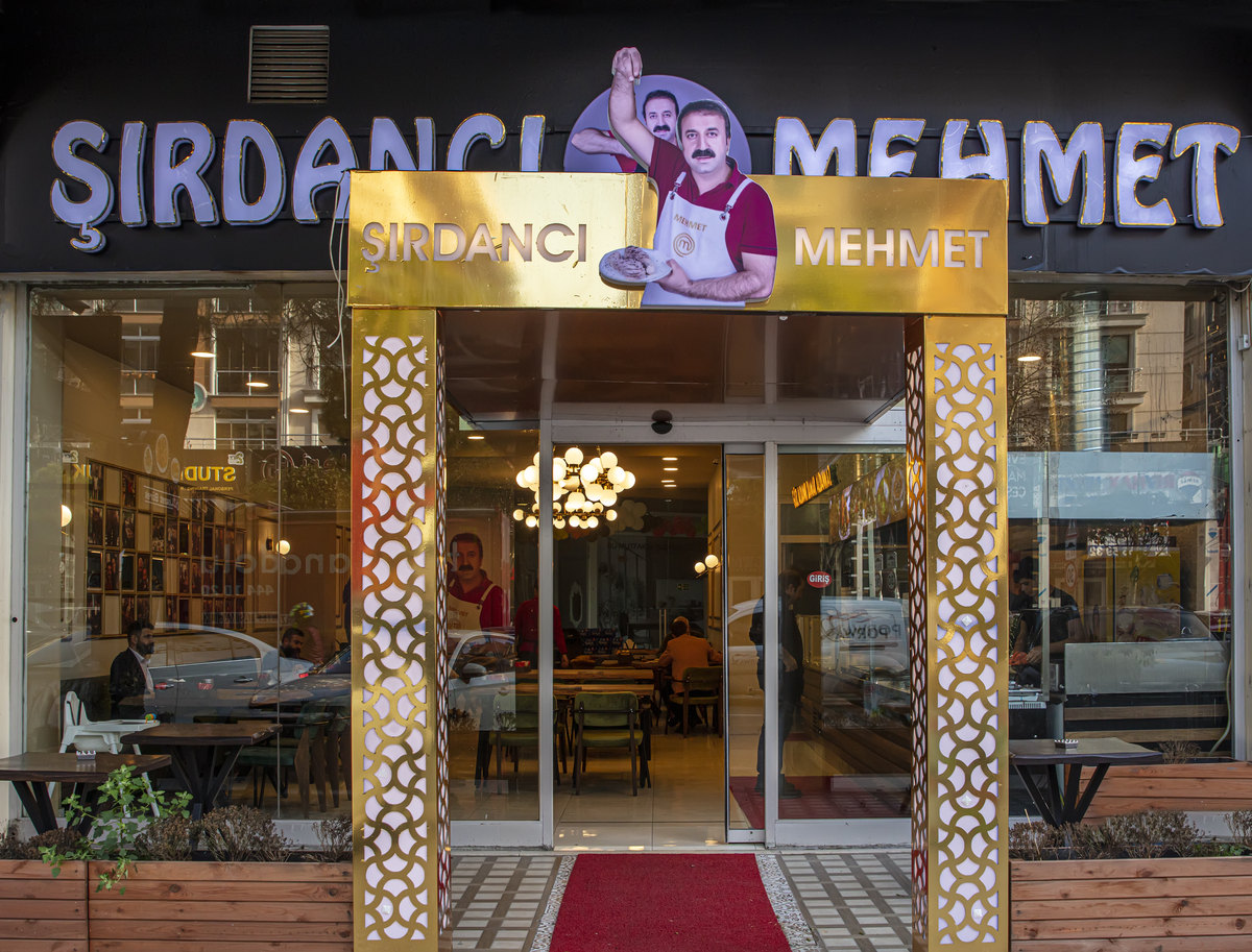 Şırdancı Mehmet ve Ekibi